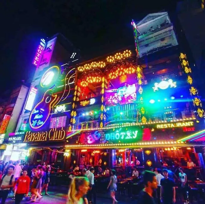 Saigonese Lifestyle - Near Ben Thanh Market Ho Chi Minh City Apartment